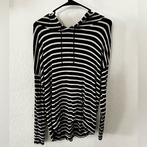 Black and white long sleeve shirt
